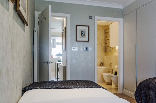 Photo 2 - Beautiful 2 Bed 2 Bath Flat in South Kensington