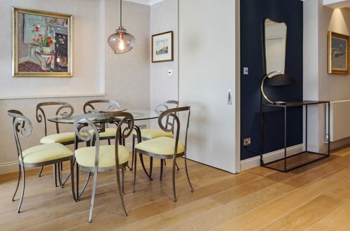 Photo 12 - Beautiful 2 Bed 2 Bath Flat in South Kensington