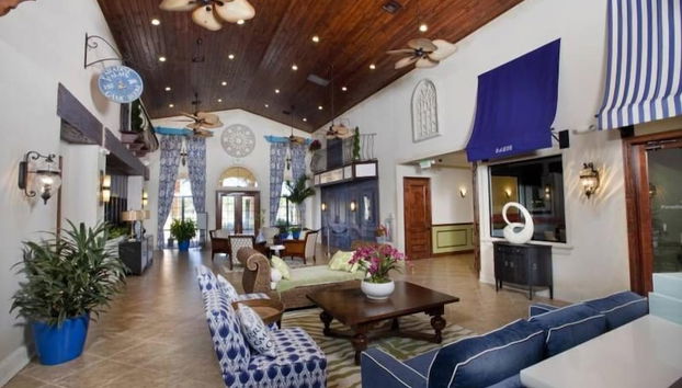 Lobby-Lounge