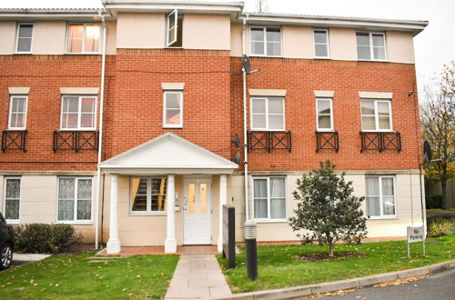 Foto 20 - Lovely 2-bed Apartment in West Bromwich