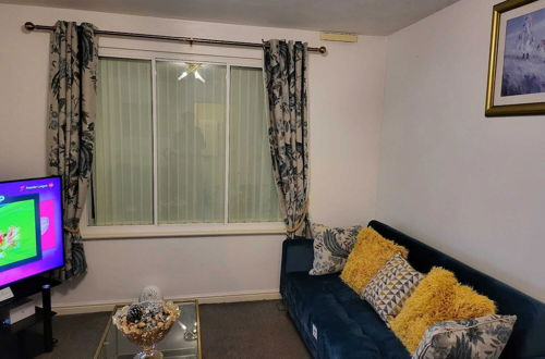 Photo 17 - Lovely 2-bed Apartment in West Bromwich