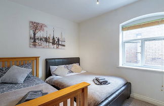 Photo 2 - Luxury Central Newcastle Apartment 20