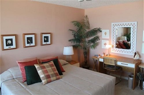 Photo 5 - 3 Bedroom Oceanfront Luxury Condo - Sand Dollar Iii, 404