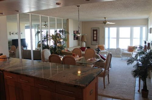 Foto 16 - 3 Bedroom Oceanfront Luxury Condo - Sand Dollar Iii, 404