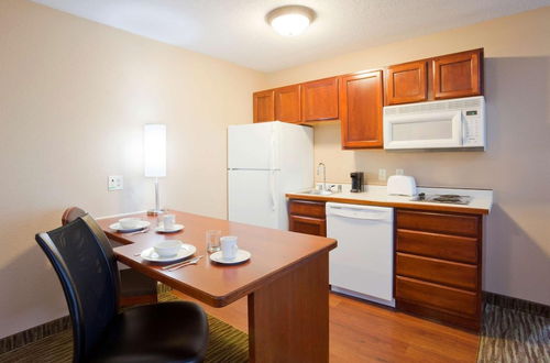 Photo 11 - GrandStay Residential Suites - Rapid City