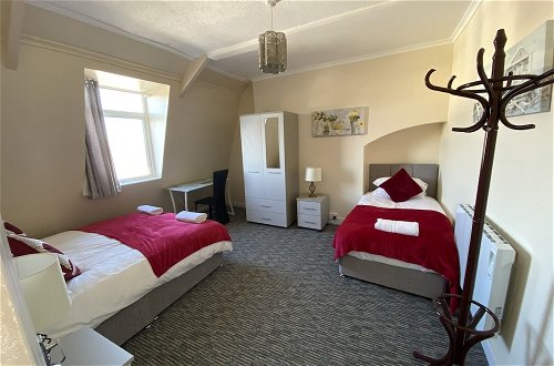 Photo 10 - Serviced Property Apartments