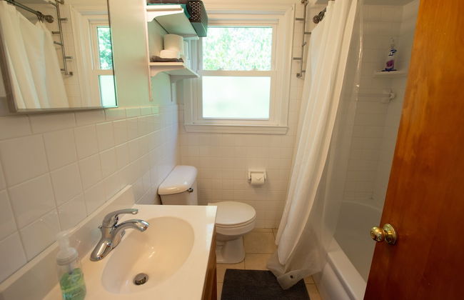 Two Bedroom West Stadium Bungalow - Unit 524 - Photo 15