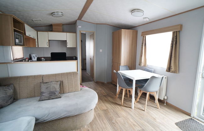Pets go Free 3 Bedroom Caravan at Heacham Beach - Photo 7