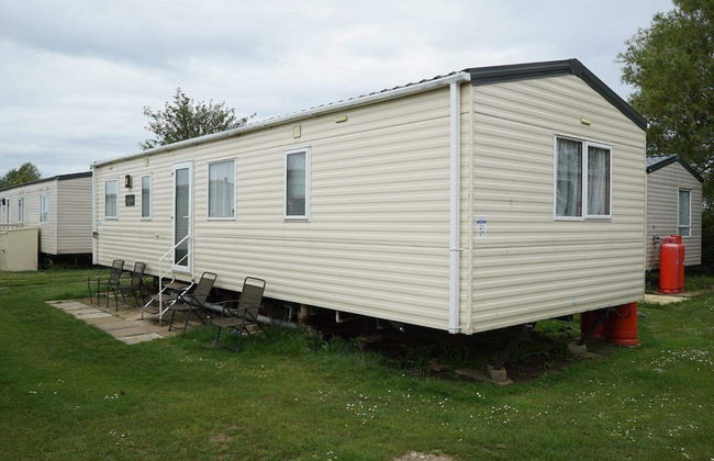 Pets go Free 3 Bedroom Caravan at Heacham Beach - Photo 1