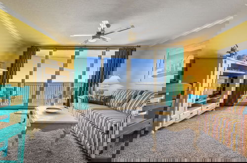 Foto 73 - Emerald Beach by Book That Condo