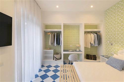 Foto 2 - Luxury Four Bedroom Home