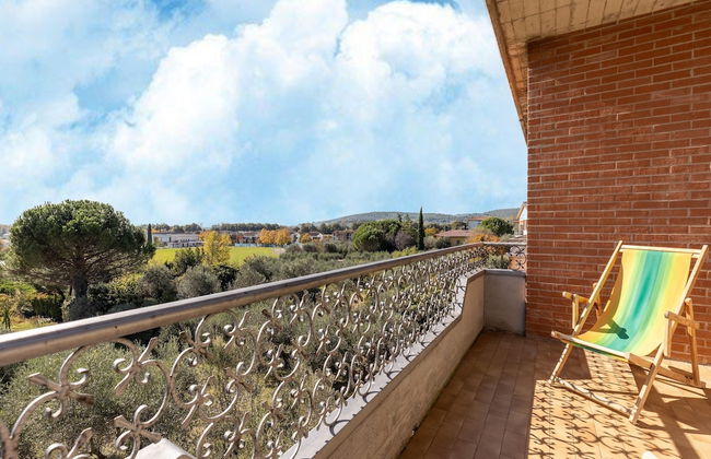 Serene Lakeview Apartment - Foto 12