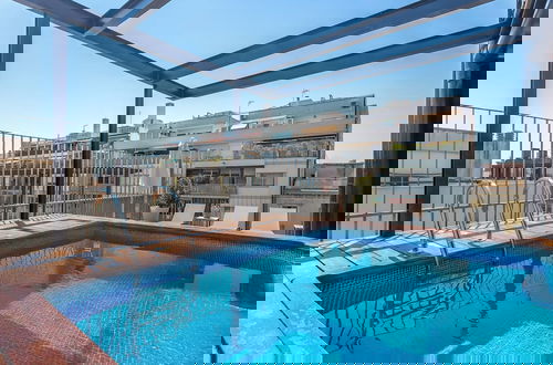 Foto 1 - MSB Rooftop Pool City Center