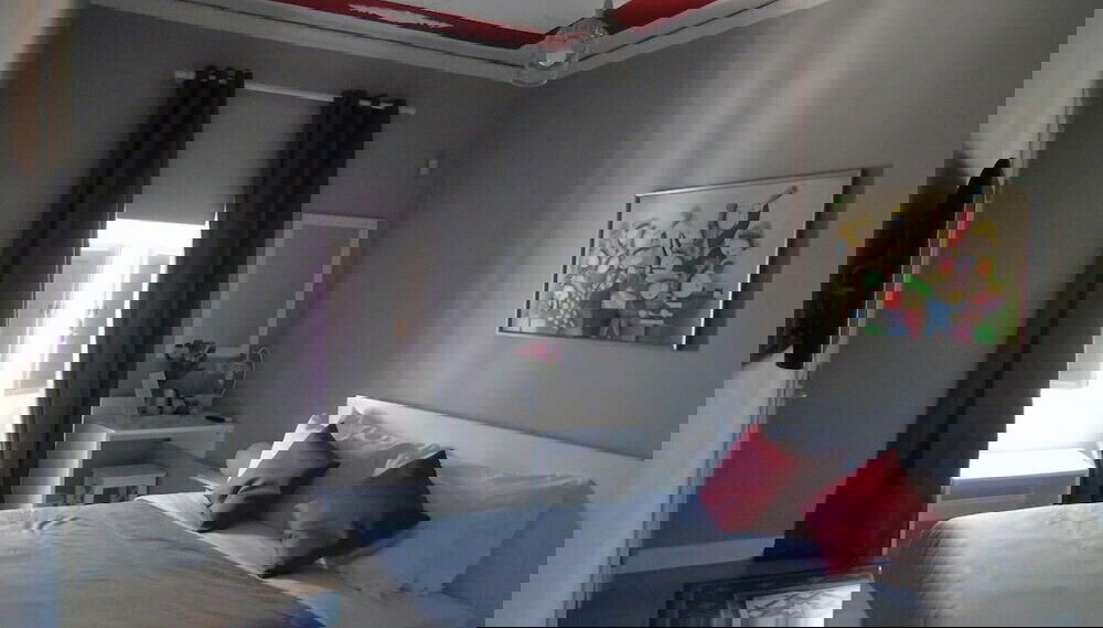 Primary image