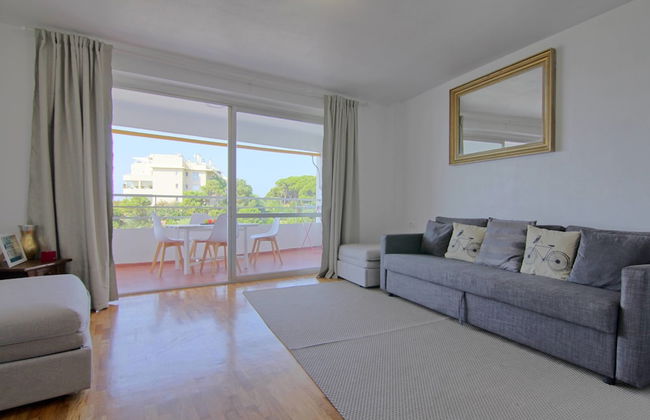 Luna Beach Studio 210 - Photo 3