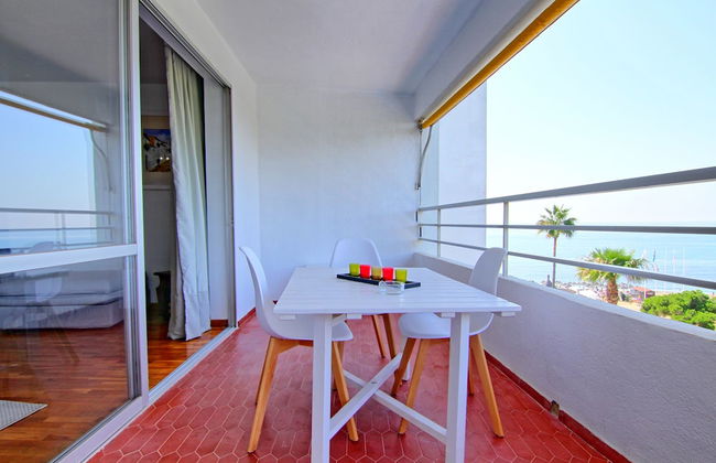 Luna Beach Studio 210 - Photo 11