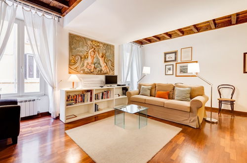 Photo 1 - Historical Apartment near Spanish Steps