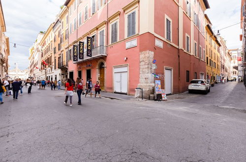 Photo 14 - Historical Apartment near Spanish Steps