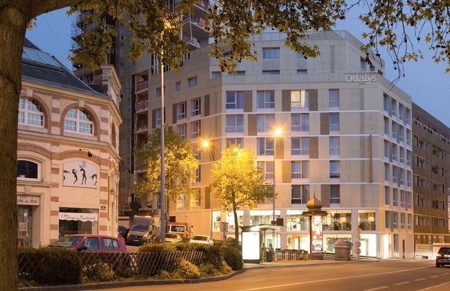 Appart'hôtel Odalys City - Le Mans Centre Palais des Congrès - Foto 1
