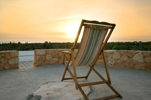 Photo 12 - Luxurious Villa in Torre Suda with Hot Tub