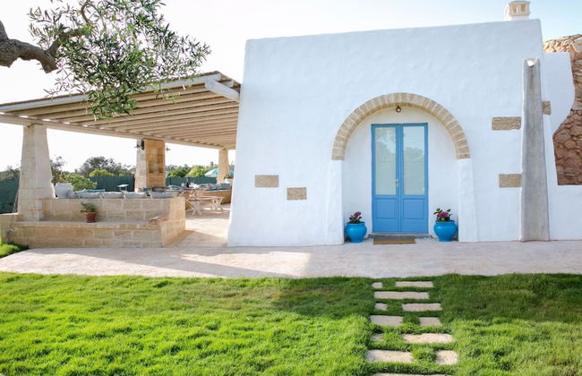 Luxurious Villa in Torre Suda with Hot Tub - Photo 27
