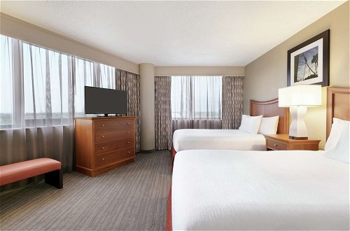 Photo 11 - Embassy Suites by Hilton Orlando International Dr ICON Park
