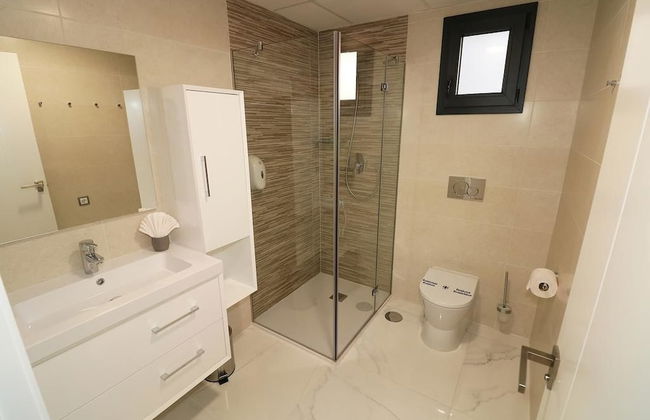 Ocean View Apartment - Near Arenales Beach - Photo 10