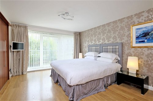 Foto 3 - Deluxe and Secure Apartment Close to Aberdeen City Centre