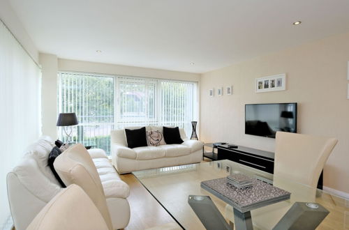 Photo 1 - Deluxe and Secure Apartment Close to Aberdeen City Centre