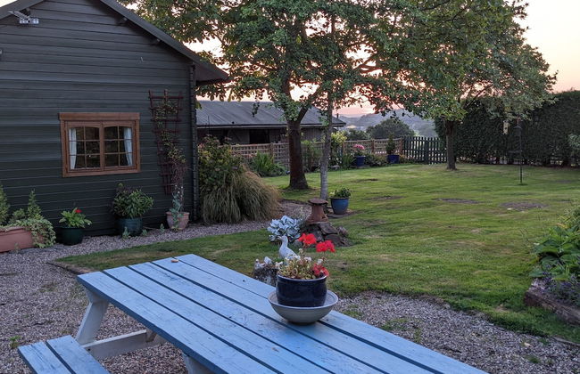 Rustic Log Cabin - Dog Friendly - Sleeps 2 - Views - Foto 18