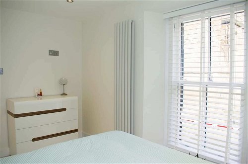Photo 1 - Bright 1 Bedroom City Centre Home With Historic Twist