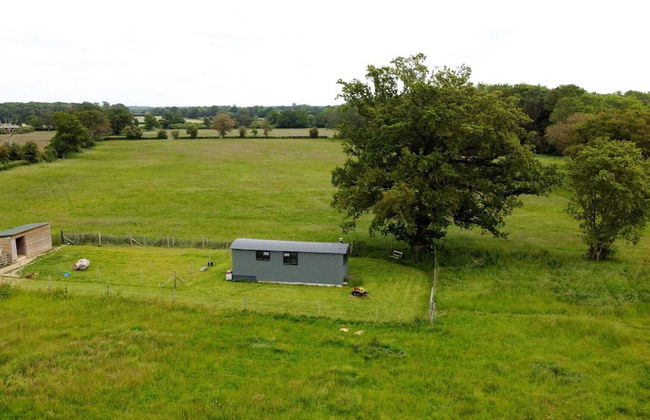 Charming Luxurious Rural Shepherds Hut - Foto 33