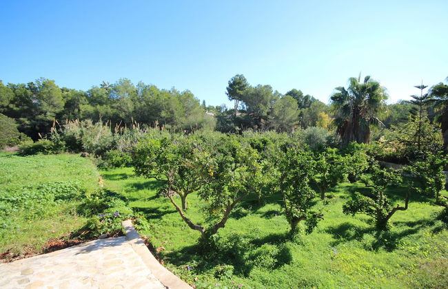 Private & Luxurious Villa With Pool - Lots of Space & Short Walk to the Sea - Foto 33