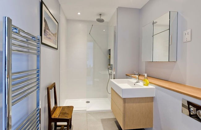 Fabulous 2-bed Penthouse, Wimbledon - Foto 13