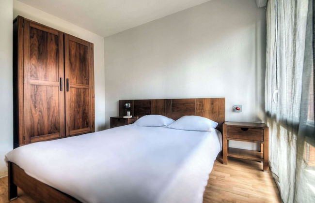 Comfort Aparthotel Lourdes L'Acacia - Foto 1