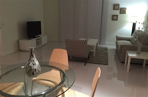Photo 19 - LYX Suites at Merrick Park in Coral Gables