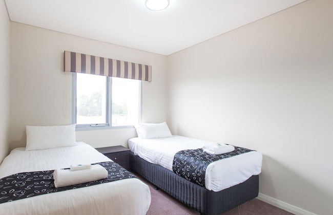 Spinnakers by Rockingham Apartments - Photo 23