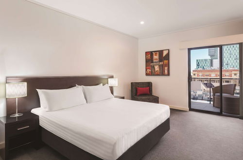 Photo 10 - Adina Apartment Hotel Perth - Barrack Plaza