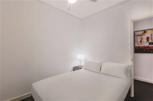 Photo 7 - Adina Apartment Hotel Perth - Barrack Plaza