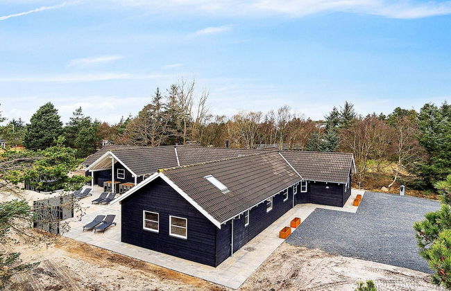 24 Person Holiday Home in Blavand - Foto 31