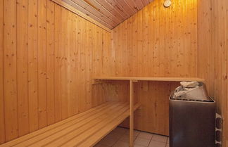 Photo 2 - 8 Person Holiday Home in Vaeggerlose