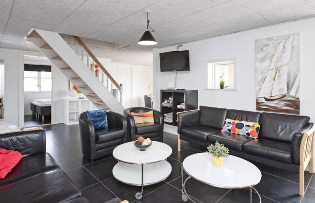21 Person Holiday Home in Blavand - Foto 20