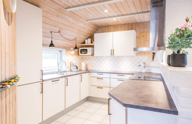 8 Person Holiday Home in Blavand - Foto 19