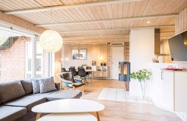 8 Person Holiday Home in Blavand - Foto 10