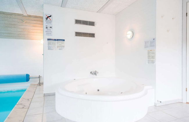 8 Person Holiday Home in Blavand - Foto 8