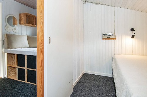 Photo 2 - 7 Person Holiday Home in Ebeltoft