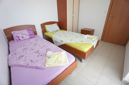 Photo 4 - Petrovac Bay Apartments