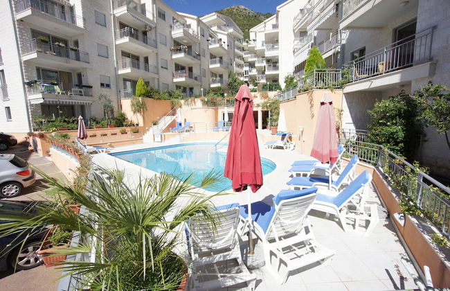 Petrovac Bay Apartments - Photo 12