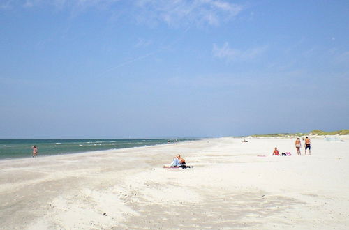 Photo 15 - Spacious Holiday Home in Blavand Denmark With Sauna