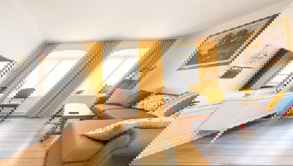 Primary image